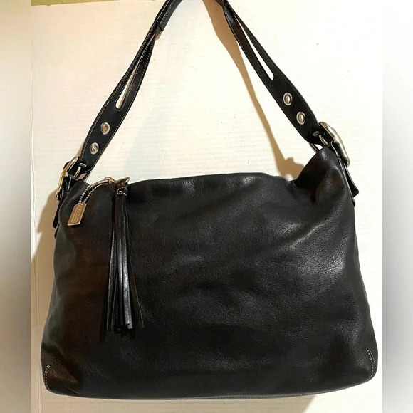 Coach vintage black leather shoulder handbag - Picture 1 of 10